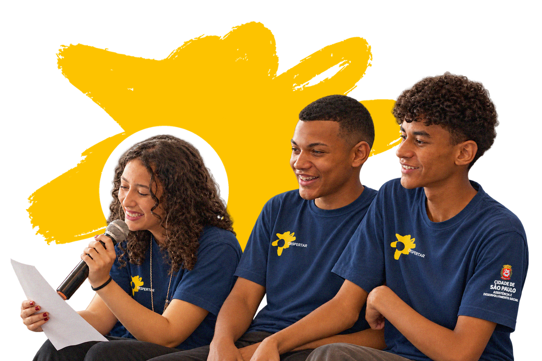 Três jovens da Despertar participando de uma atividade
